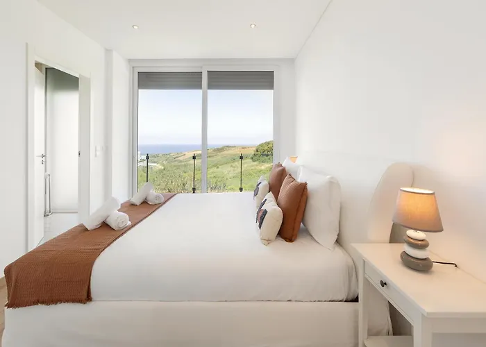 Villa Poolside & Seaview